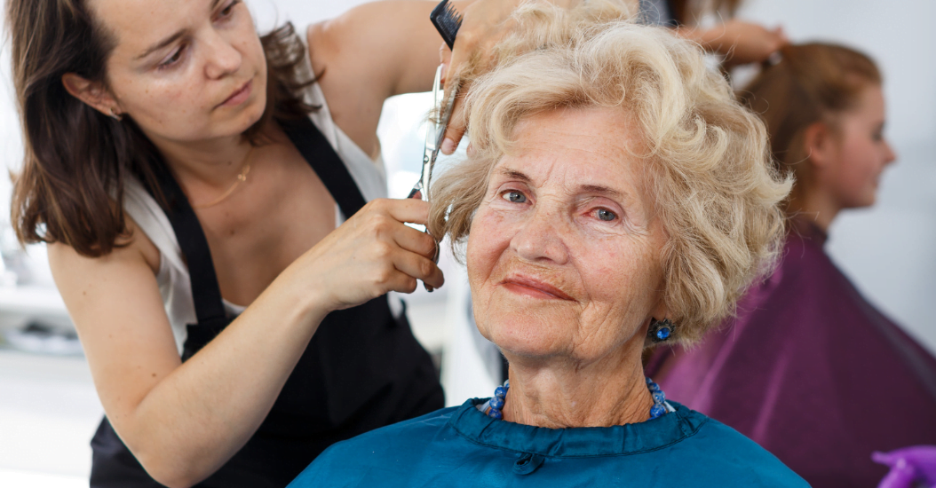 30 Short hairstyles for women over 60