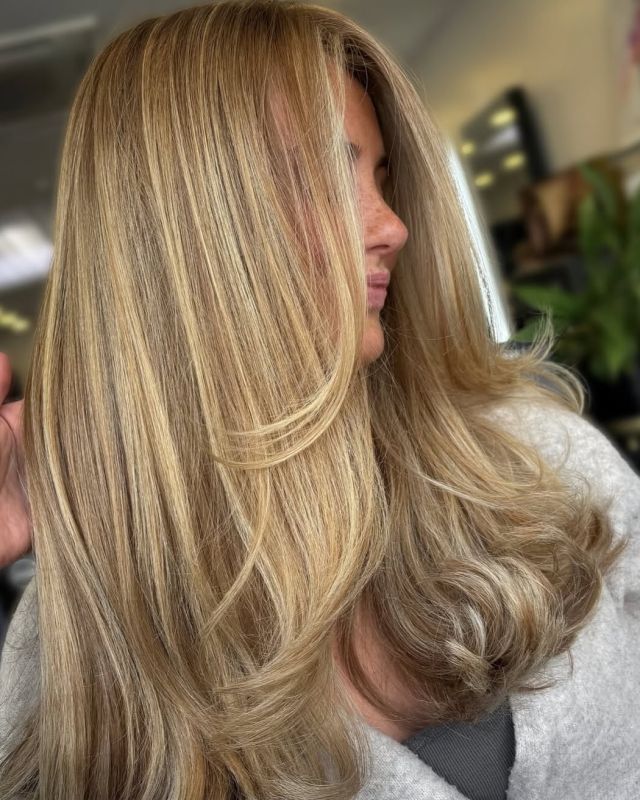 From warm copper tones to a soft, dimensional blonde 🧡💛 Swipe to see the before!By Holly at Rush Manchester